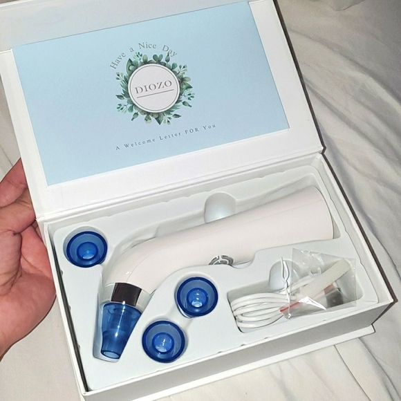 New Electric Blackhead Remover Face Cleaner - Picture 1 of 12